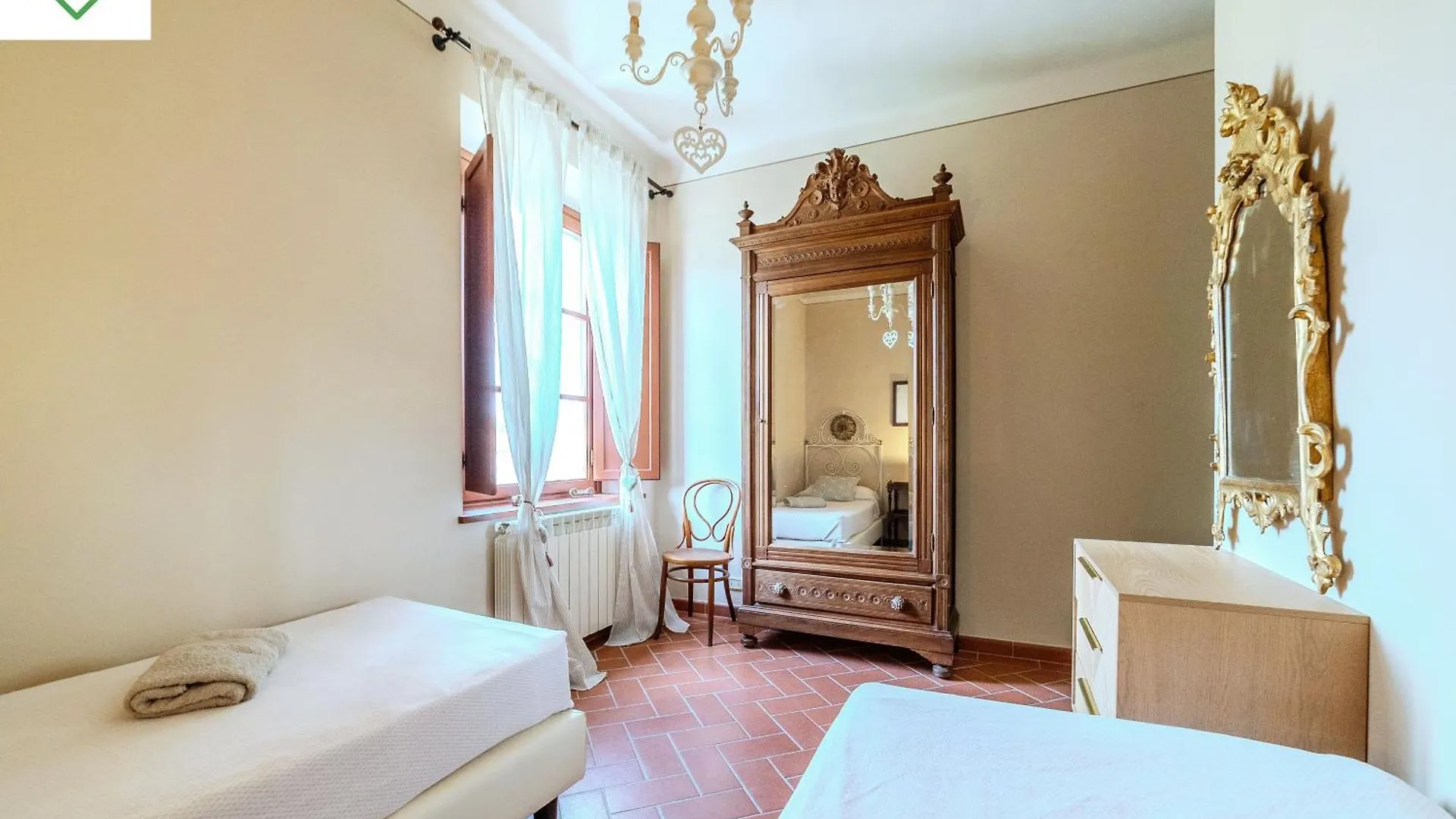 Villa Orlando Capannori 0*,